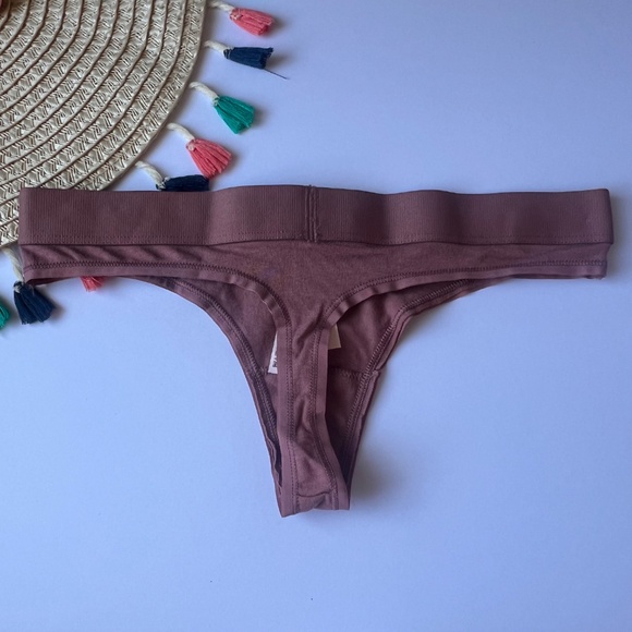 Victoria's Secret Logo Cotton Shine Patch Thong Panty Pretty Vintage Rose XS NEW - Picture 7 of 7